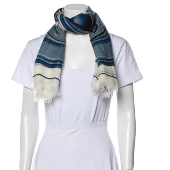 Chanel Cashmere Interlocking CC Logo Authentic Lge Scarf Blue White Wrap Printed - Picture 4 of 4